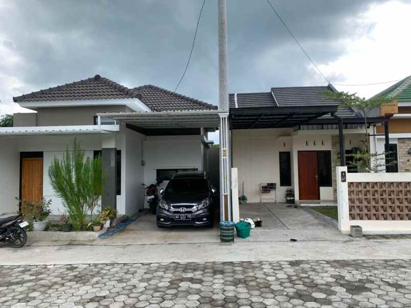 dijual rumah dengan design minimalis modern