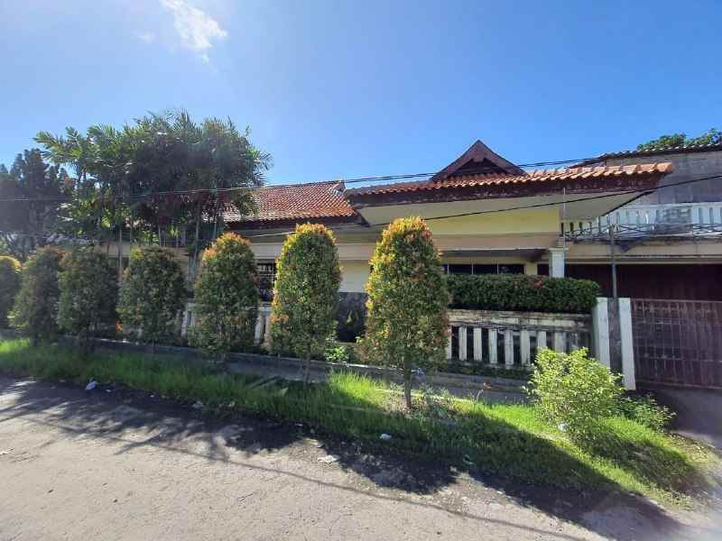 dijual rumah dharmahusada indah barat