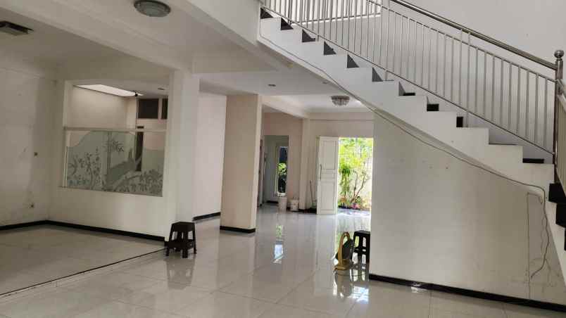 dijual rumah dharmahusada megah