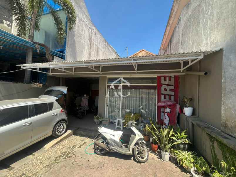 dijual rumah di dr sutomo tegalsari surabaya