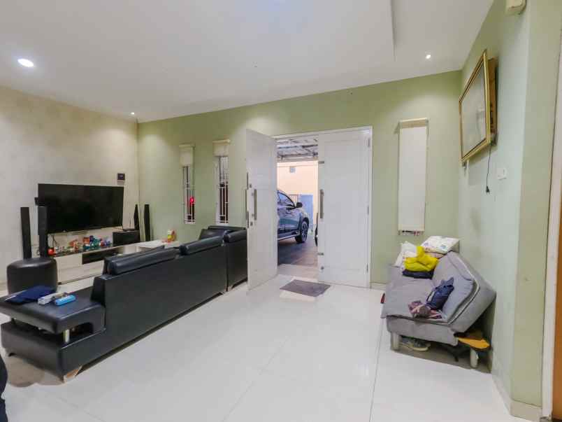 dijual rumah di duta bintaro cluster ubud 2