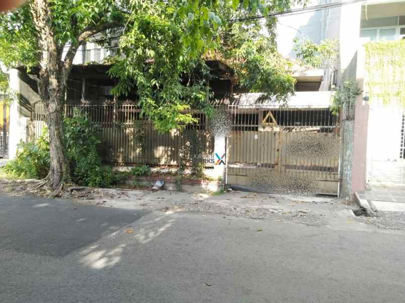 dijual rumah di embong cerme genteng siap huni