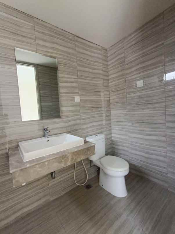 dijual rumah di jakarta garden city cluster matana