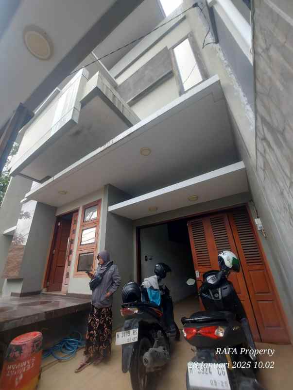 dijual rumah di medoho permai raya semarang