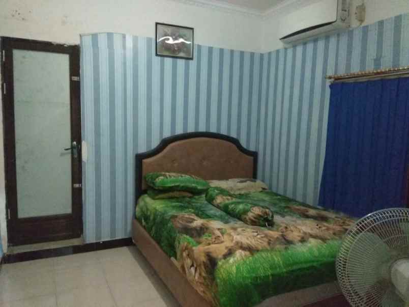 dijual rumah dijual rumah di jl makrayu