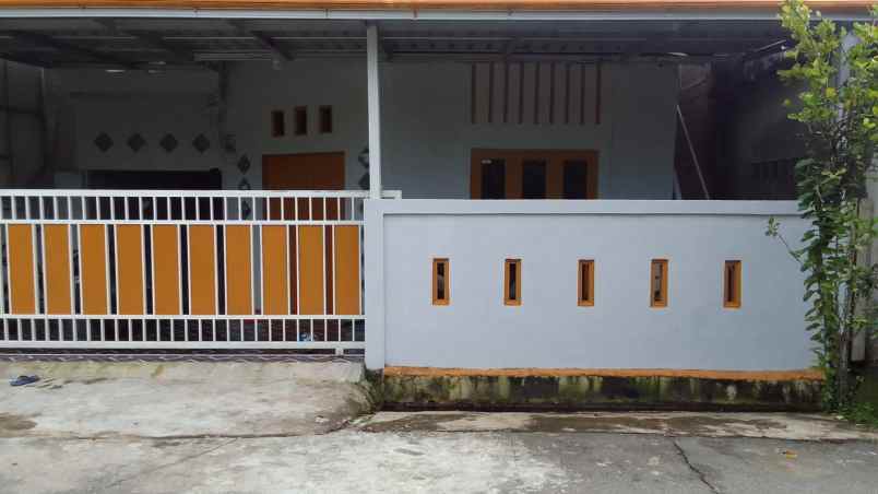 dijual rumah dijual rumah di kompleks