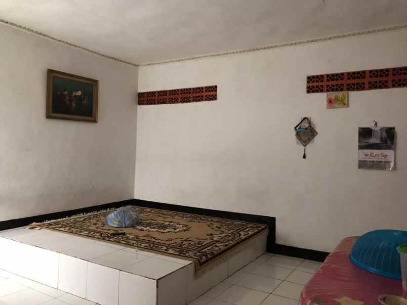 dijual rumah dijual rumah di kp parakan