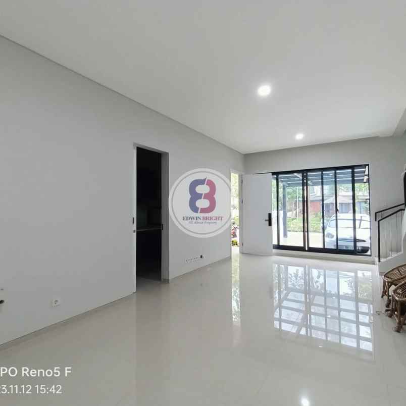 dijual rumah discovery bintaro jaya