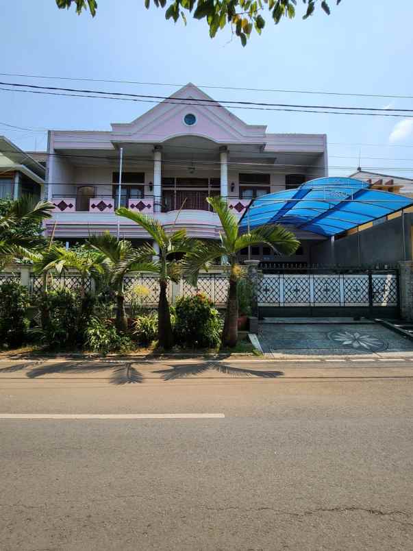 dijual rumah duren sawit