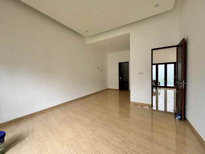 dijual rumah duren sawit