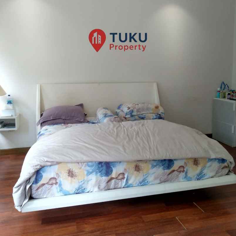 dijual rumah furnished murah di delatinos bsd