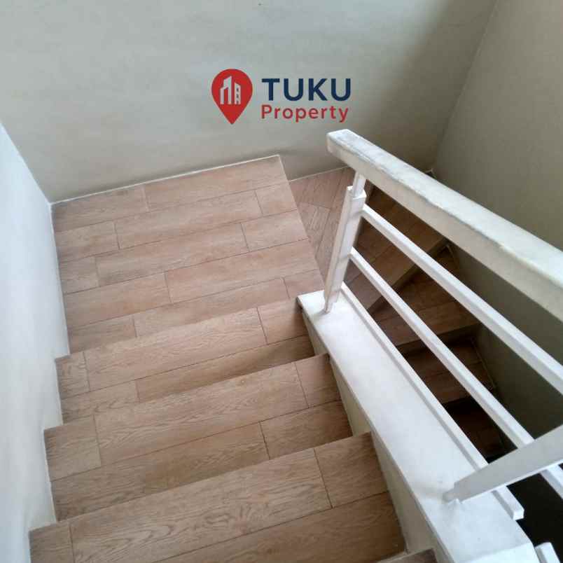 dijual rumah furnished murah di delatinos bsd