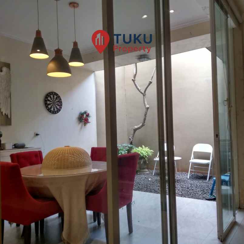 dijual rumah furnished murah di delatinos bsd