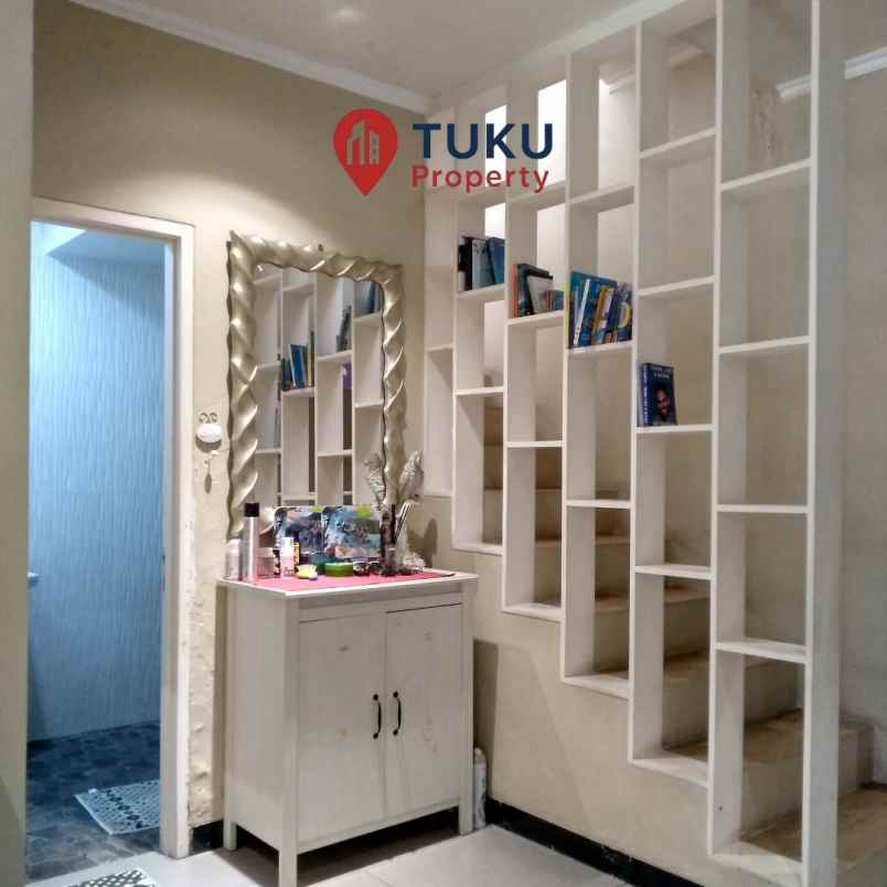 dijual rumah furnished murah di delatinos bsd