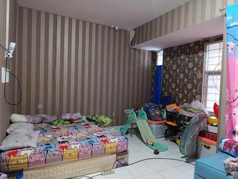 dijual rumah gading griya residence