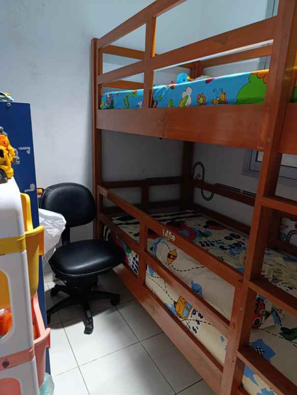 dijual rumah gading griya residence