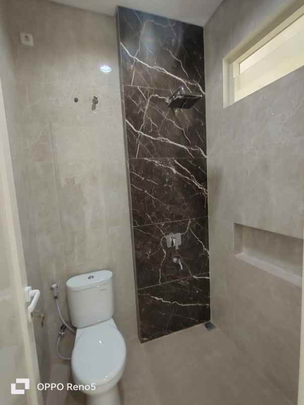 dijual rumah gayungan