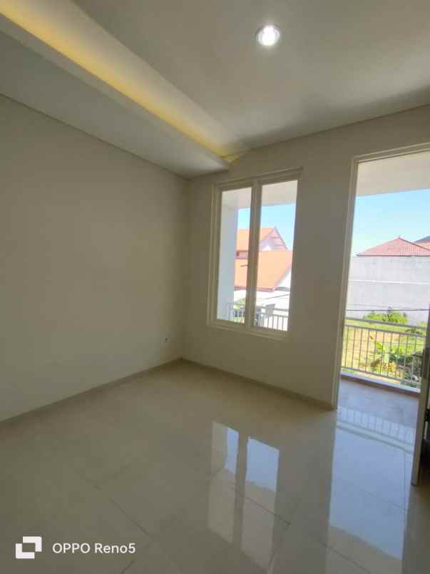 dijual rumah gayungan