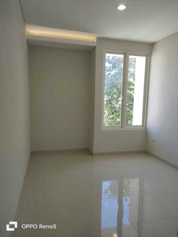 dijual rumah gayungan