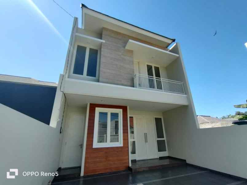 dijual rumah gayungan