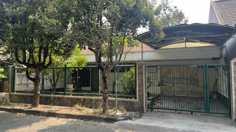 dijual rumah gayungsari barat surabaya