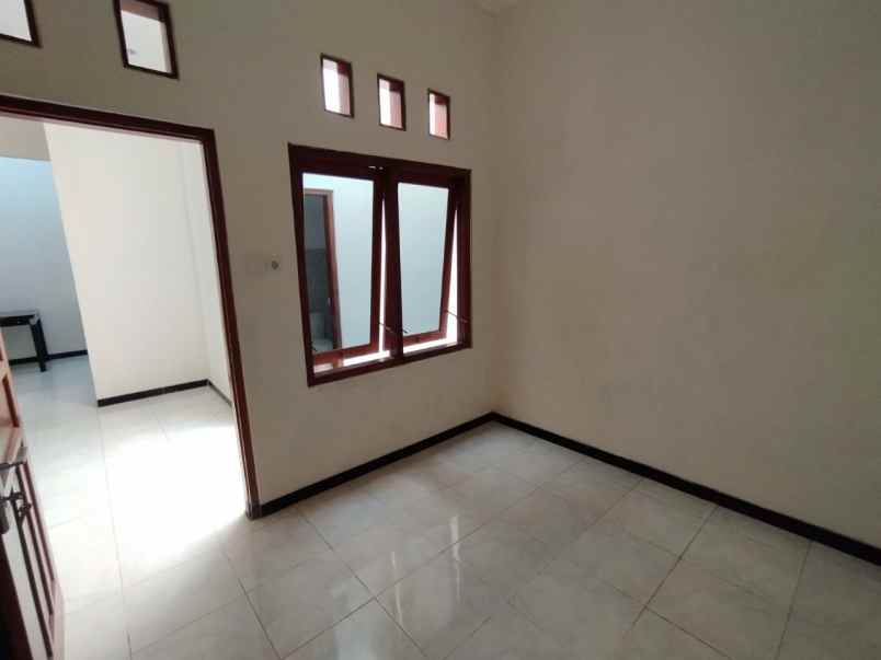 dijual rumah gentan baki sukoharjo