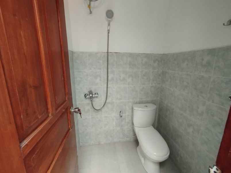 dijual rumah gentan baki sukoharjo