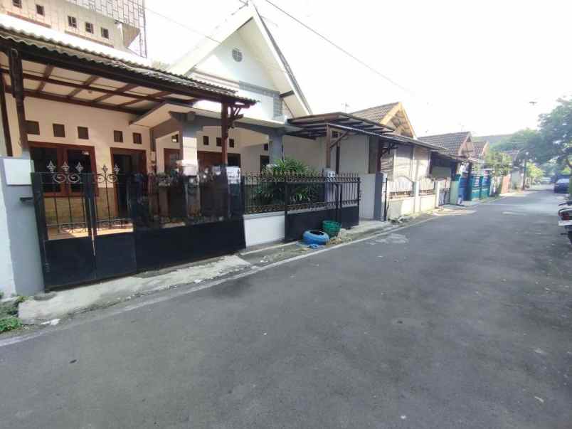 dijual rumah gentan baki sukoharjo