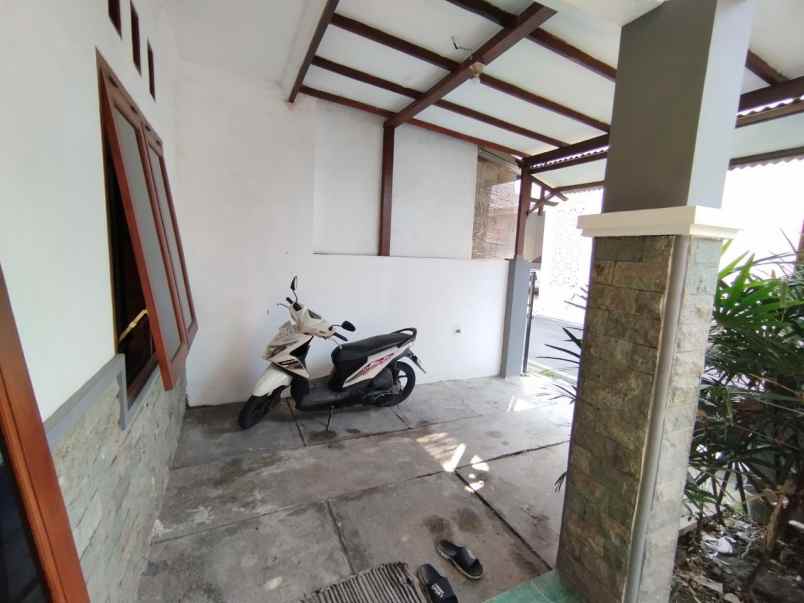 dijual rumah gentan baki sukoharjo