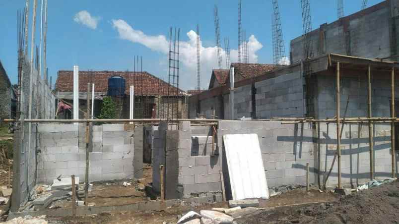 dijual rumah gg swadaya cibanteng