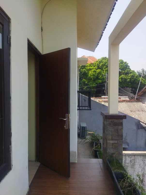 dijual rumah gongseng jl swadaya