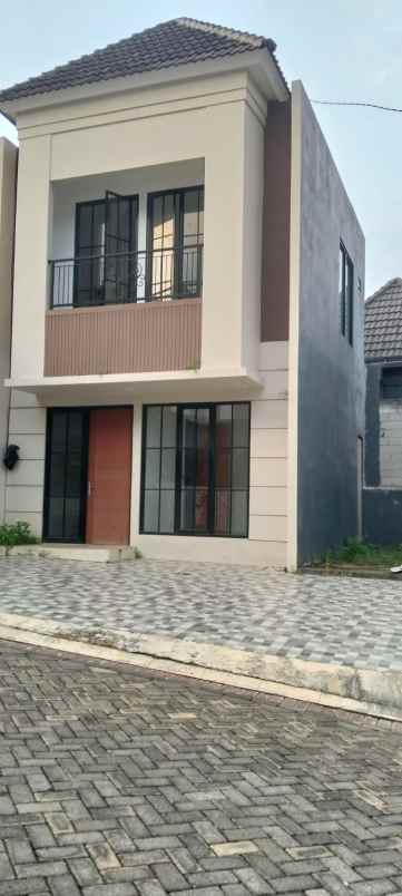 dijual rumah grand armina grafika