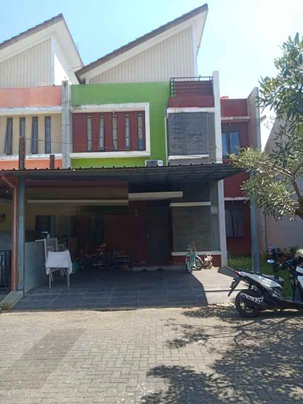 dijual rumah grand sharon residence