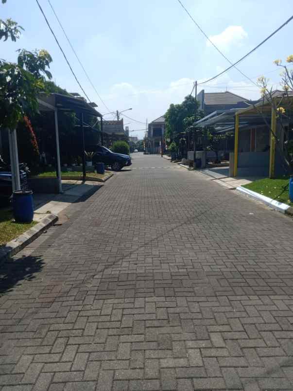 dijual rumah grand sharon residence