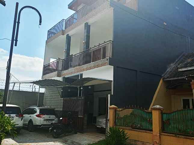 dijual rumah griya shanta executive