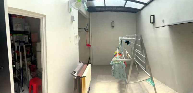 dijual rumah gunung anyar