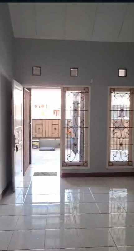 dijual rumah harapan indah cluster