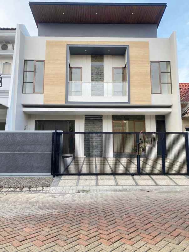 dijual rumah international village