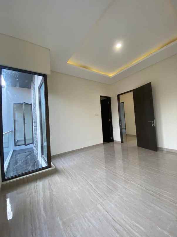 dijual rumah international village