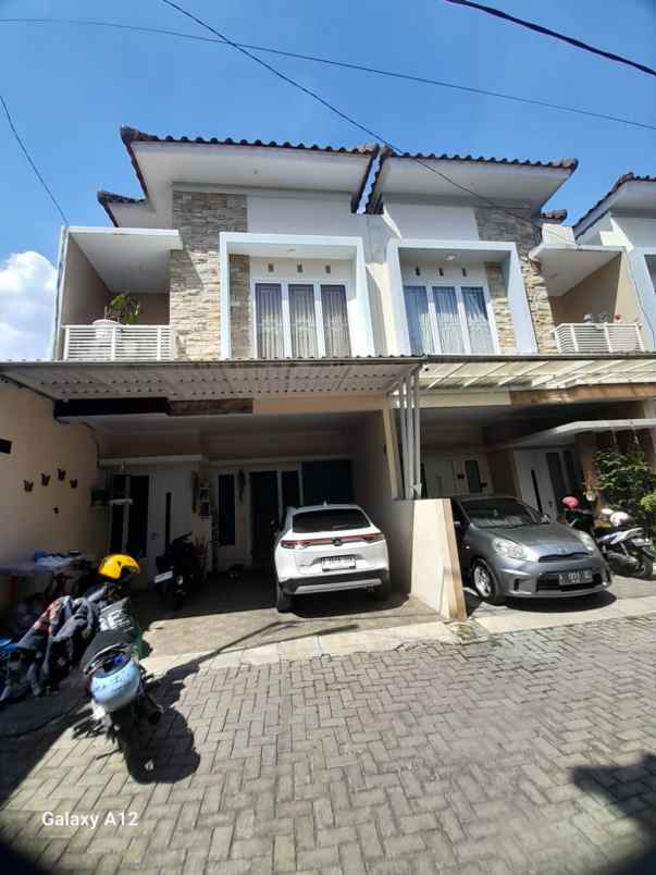 dijual rumah jagakarsa