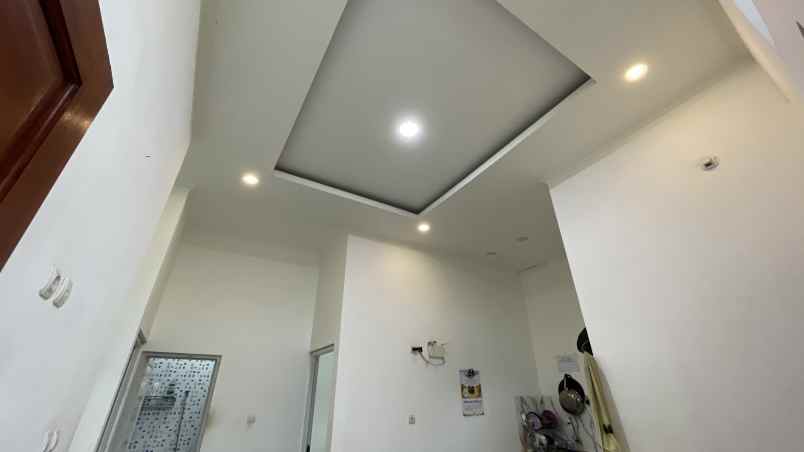 dijual rumah jalan alternatif kota