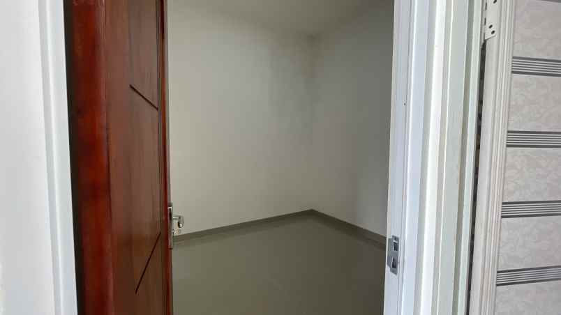 dijual rumah jalan alternatif kota