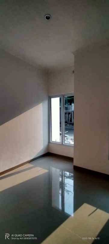 dijual rumah jalan bojong depok baru ii