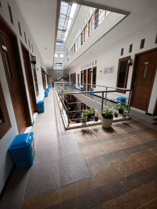 dijual rumah jalan bunga bunga suhat