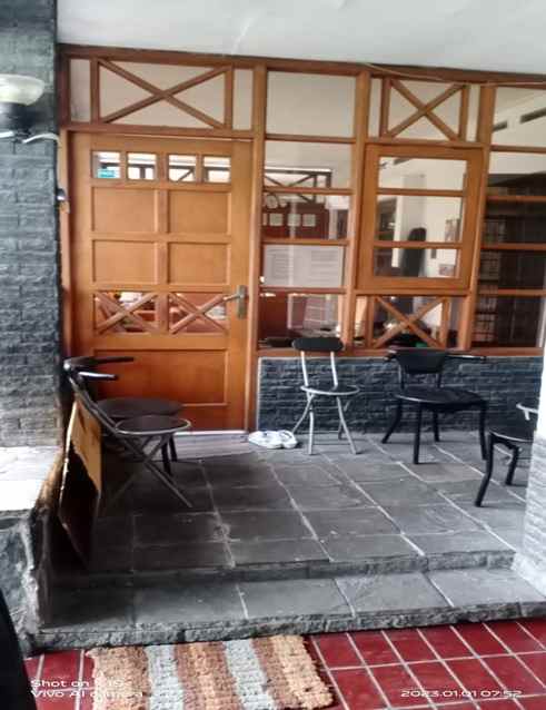 dijual rumah jalan cisadane surabaya