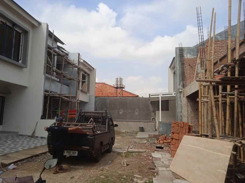 dijual rumah jalan gotong royong ciledug