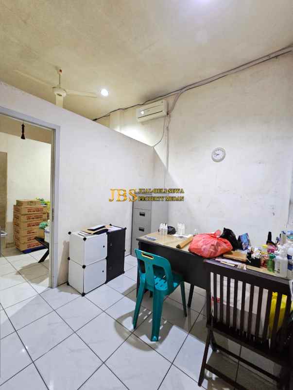 dijual rumah jalan kalianda dekat jl m