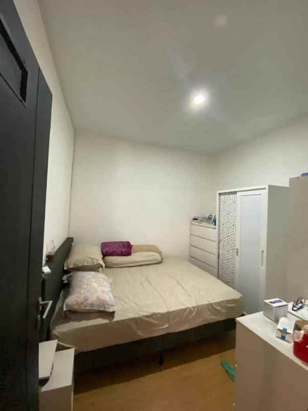 dijual rumah jalan padalarang