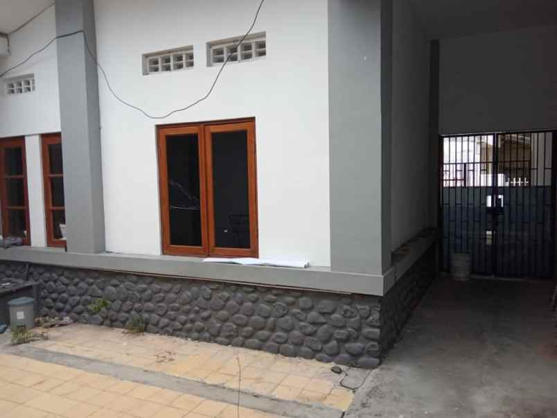 dijual rumah jalan pasayidan