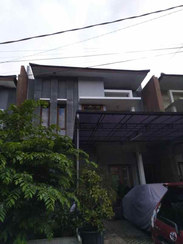 dijual rumah jalan pesantren